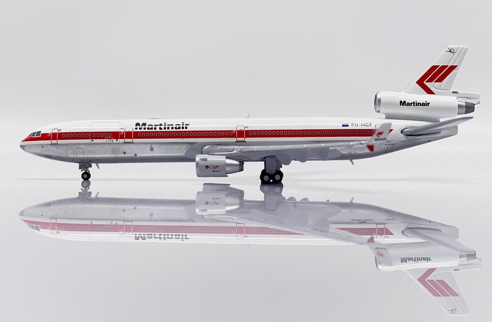 JC WINGS MARTINAIR MCDONNELL DOUGLAS MD-11F 1:400 LH4MPH299 IN STOCK