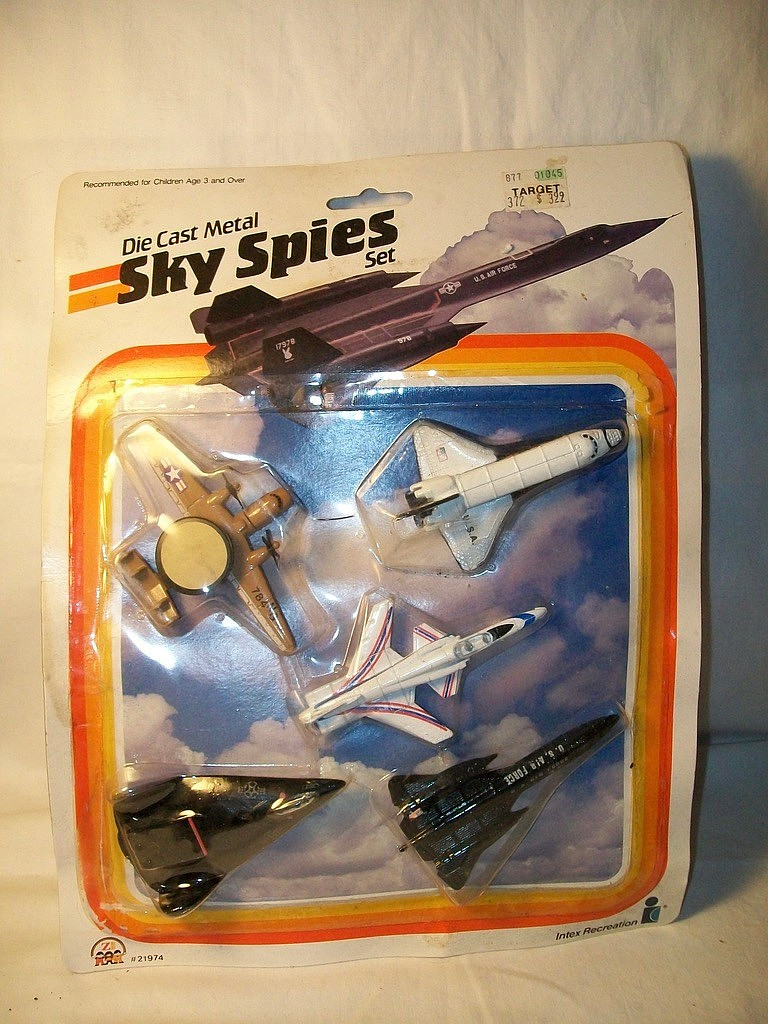 Vtg. SUPER DYNA-FLITES SKY SPIES SET by Zee Toys. – 1988.