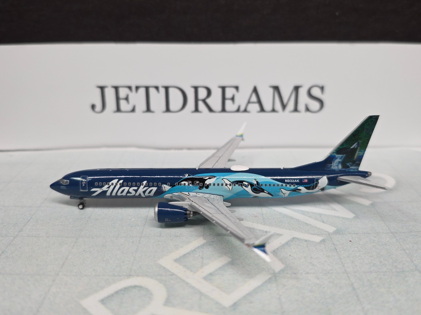 1/400 ALASKA AIRLINES BOEING 737-MAX9 WEST COAST ORCAS COLORS N932AK GEMINI JETS