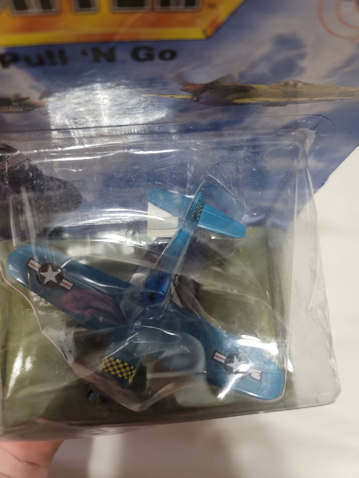 Vintage Classic Air Fighter, Motorized Pull and go, F4U-4 Corsair