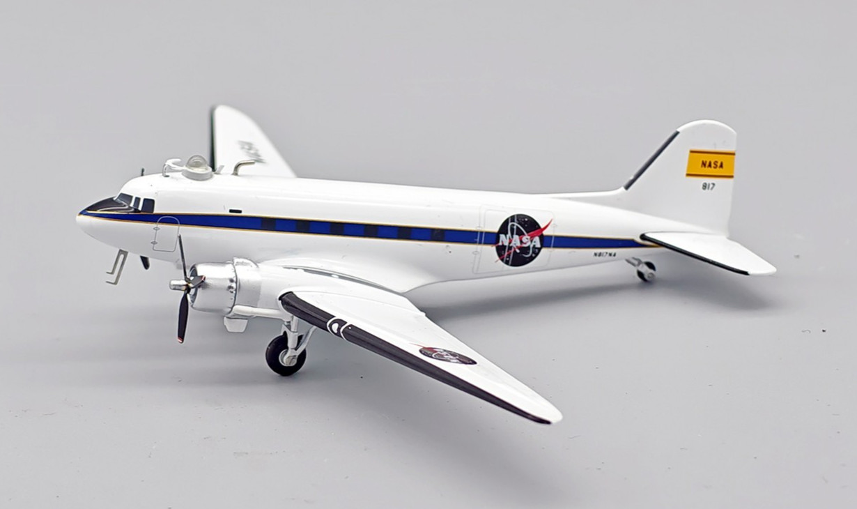 NASA / Douglas C-47H / N817NA / IFDC3NASA817 / 1:200