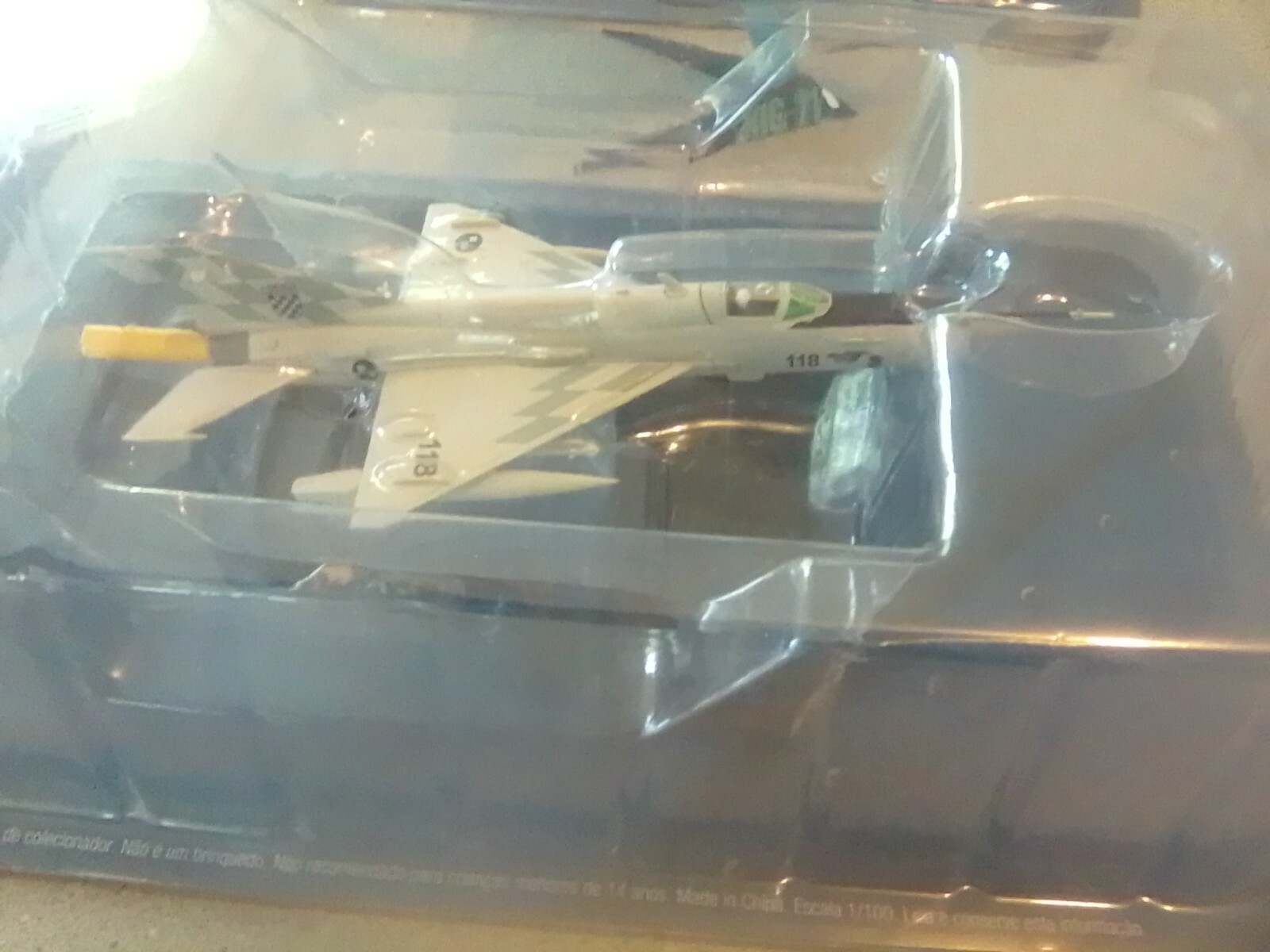 Hachette 1:100 Croacia mig-21 nuevo