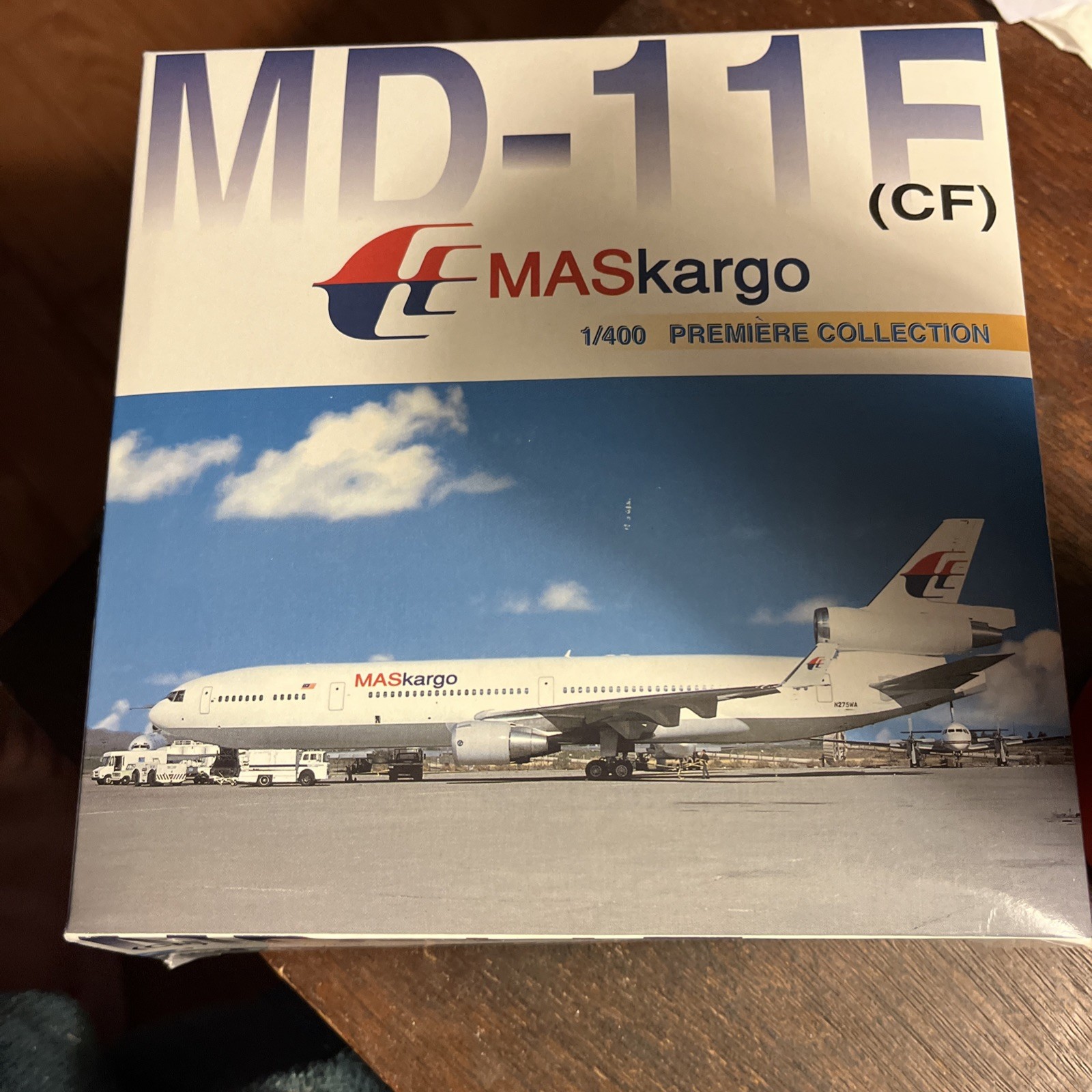 1:400 Dragon Wings 55286 Die-Cast MASkargo McDonnel Douglas MD-11 F Airliner