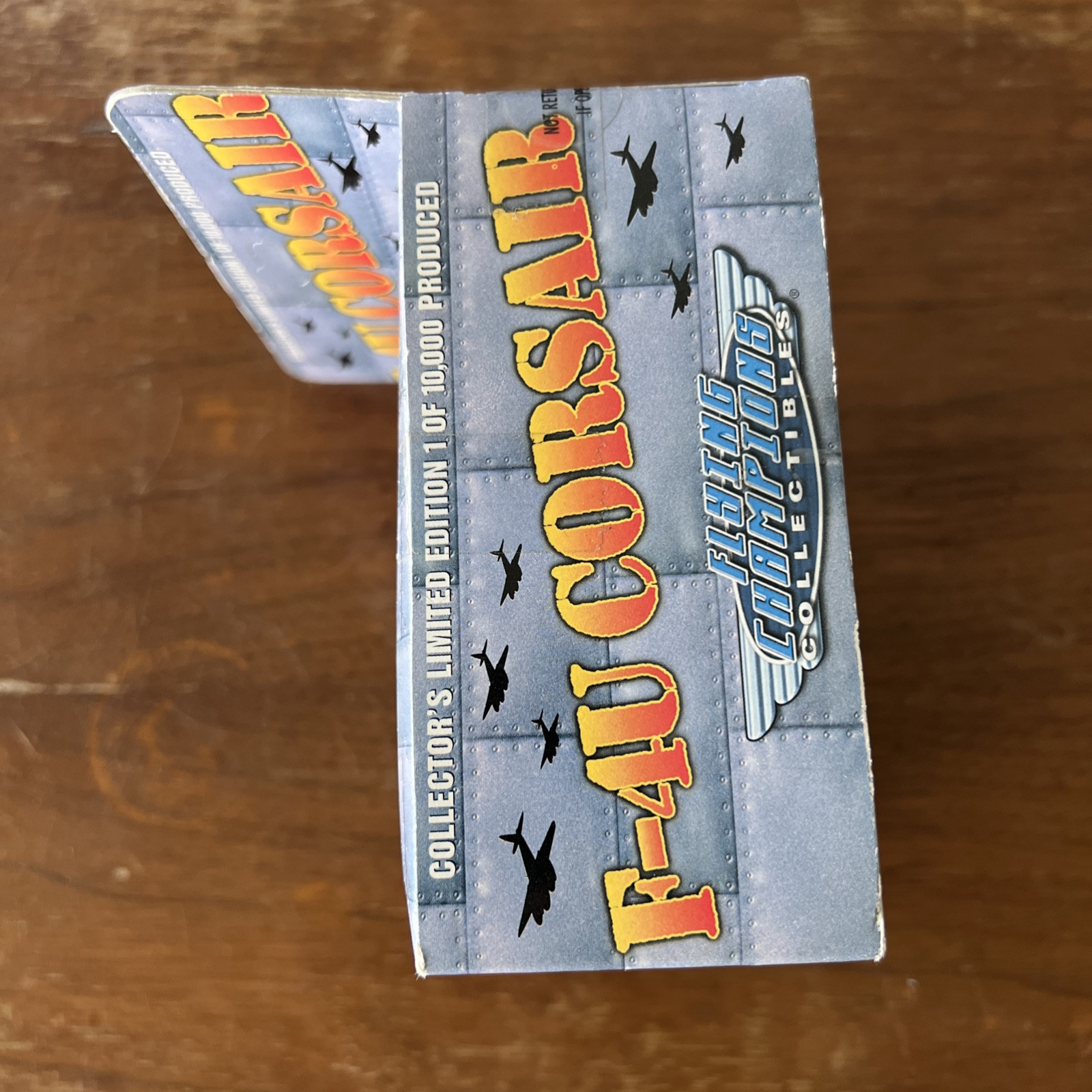 1999 Flying Fighters Champions Limited Edition Diecast WWII F-4U Corsair Plane
