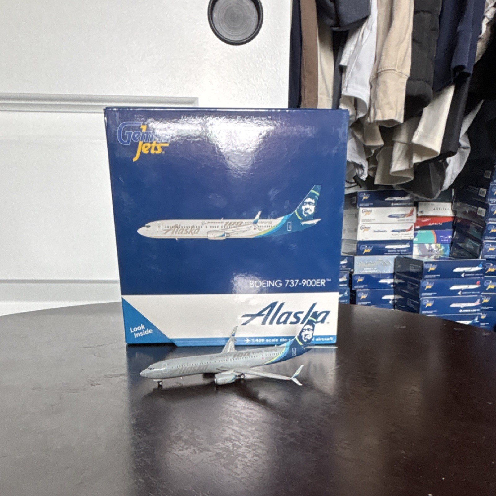 GeminiJets Boeing 737-900ER Alaska Airlines Scale 1:400 Diecast Model