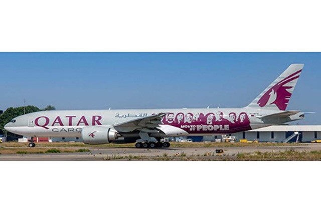 JC4QTR0114C JC Wings 777-200F 1/400 Model A7-BFG Qatar Cargo
