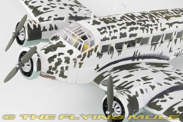 Corgi 1:72 Ju 52 Luftwaffe BJ-YD