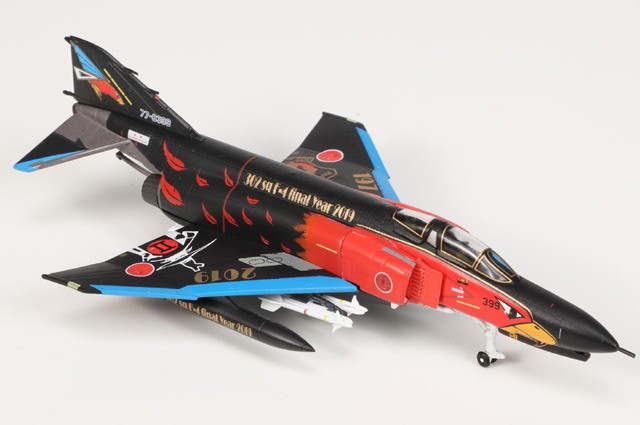 JC Wings 1/144 F-4EJ Kai Black Phantom JASDF 302nd Hikotai