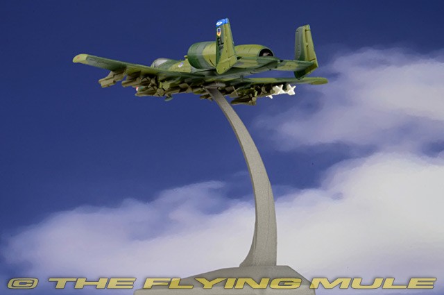 Air Force 1 1:144 A-10 Thunderbolt II USAF 23rd TFW, 74th TFS Flying Tigers