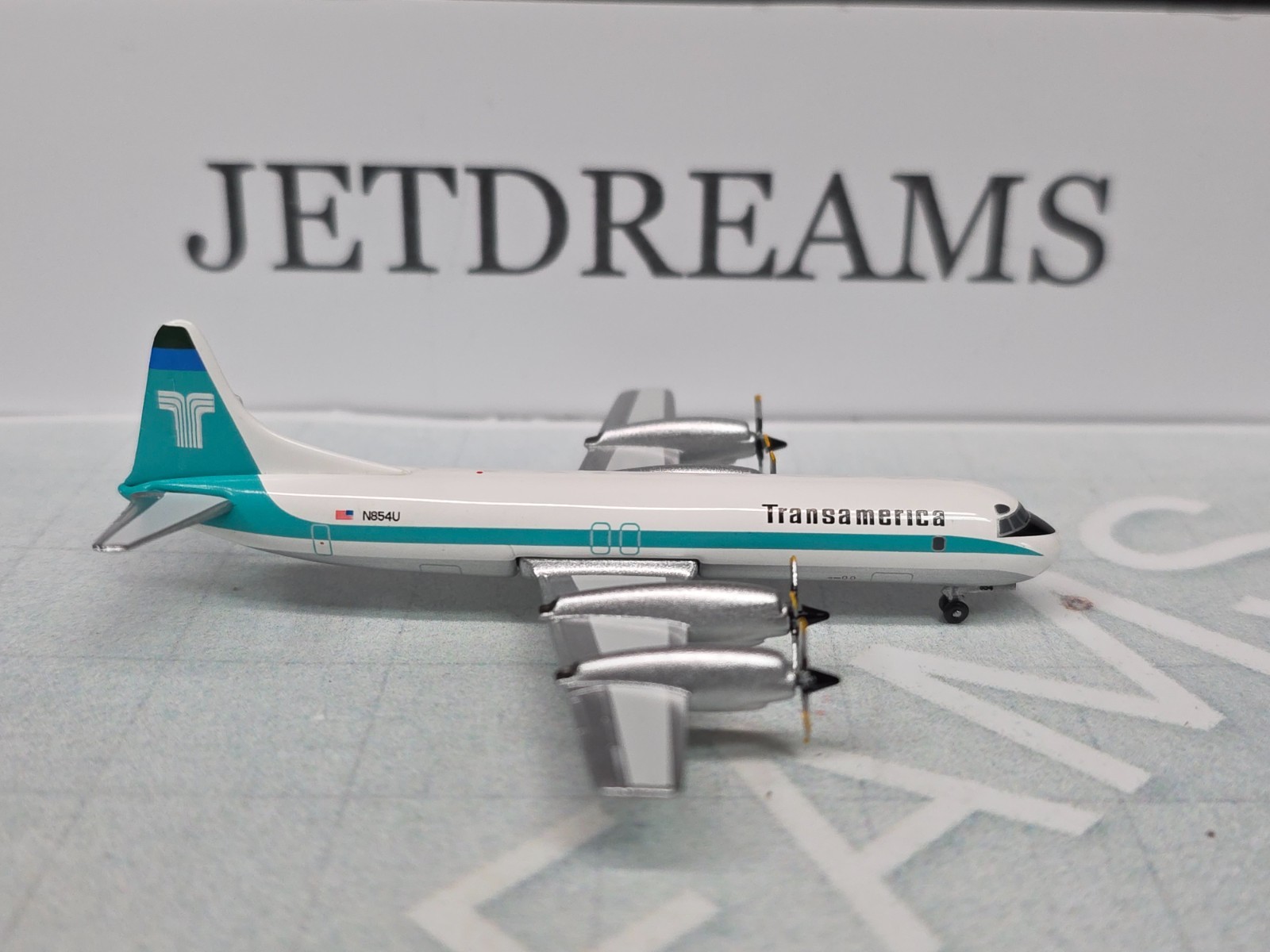 1/400 TRANSAMERICA LOCKHEED L-188 / 188CF 1970’S COLORS N854U AEROCLASSICS