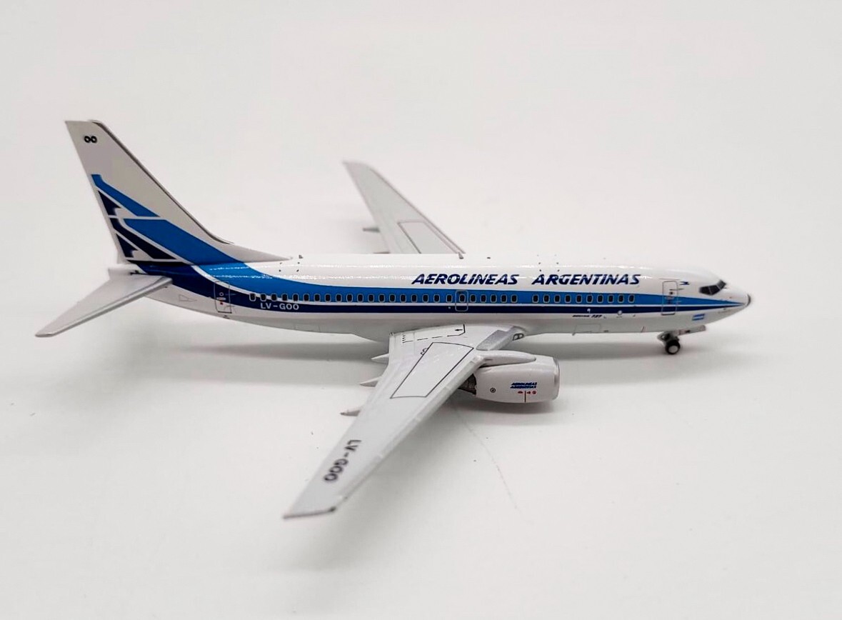 1:400 Panda Models Aerolineas Argentinas B737-700 LV-GOO