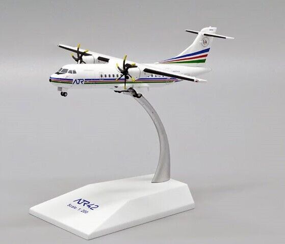 1:200 JC Wings ATR-42-300 Passenger Airplane Diecast Aircraft Plane Model
