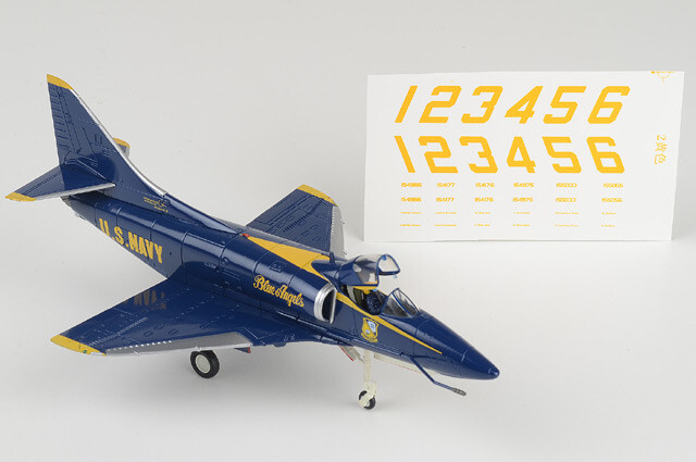 Hobby Master 1/72 A-4F Skyhawk w/Decal Sheet USN Blue Angels