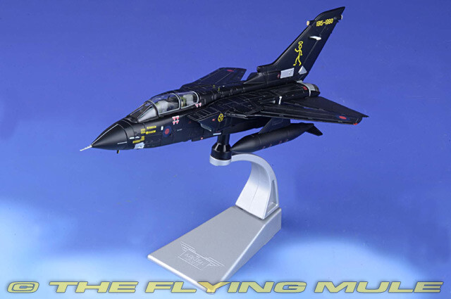 Corgi 1:72 Tornado GR.Mk 4 RAF No.16 Sqn ZA591