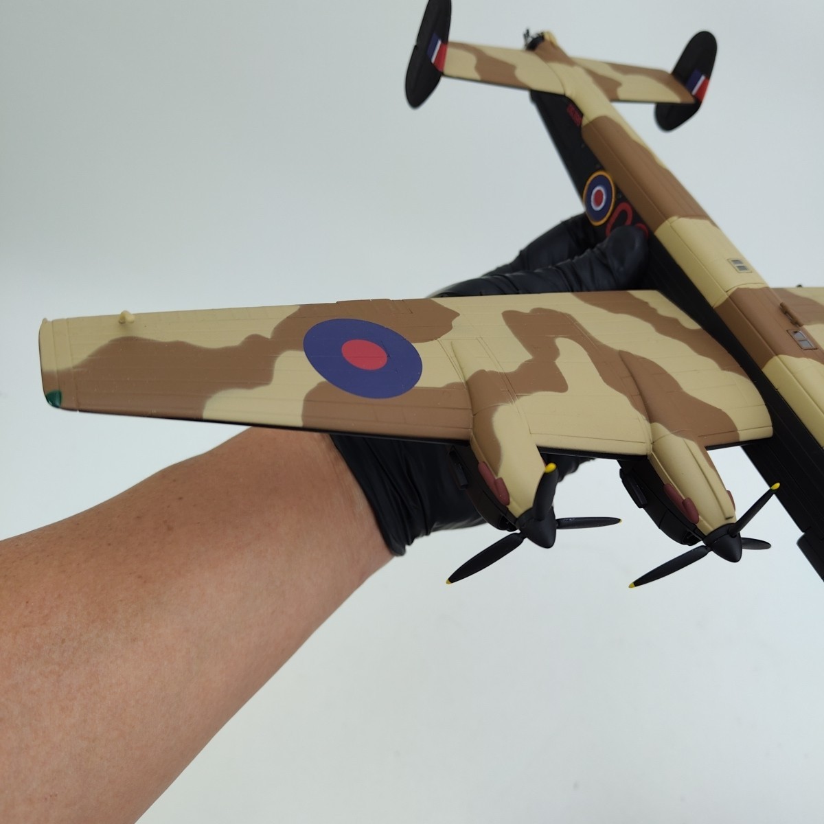 CORGI 1:72 HP Halifax AV RAF 295 Squadron Operation Elaborate June 1943 AA37203