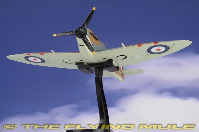 Hobby Master 1:48 Spitfire Mk V RCAF No.249 (Gold Coast) Sqn Robert “Buck”