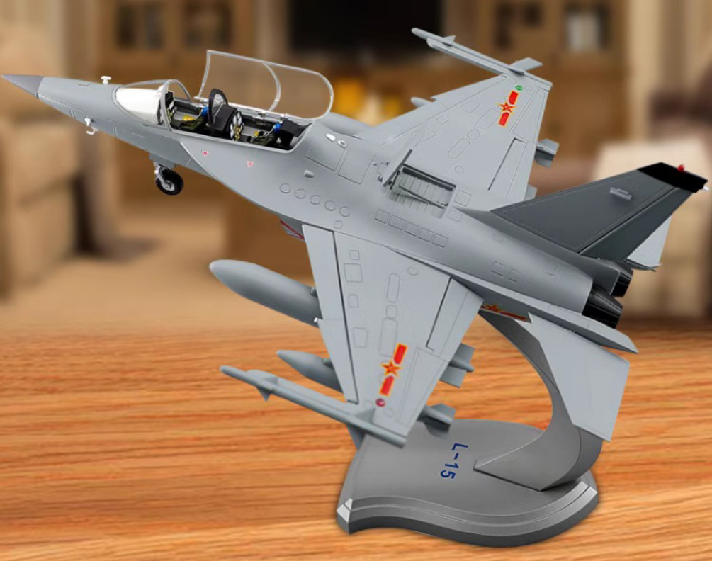 1:40 36CM AVIC L-15 Trainer Aircraft Plane Diecast Military Aircraft Model
