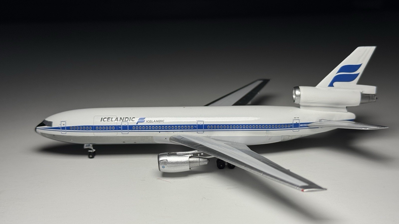 Aeroclassics 1:400 Icelandair DC-10-30 N1035F 1980’s Colors