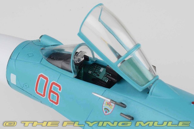 Hobby Master 1:72 Su-27SM Flanker-B Russian Air Force Red 06
