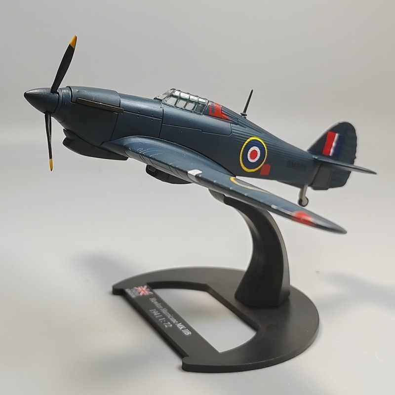 1:72 WWII Royal Blue Hawker Hurricane Fighter Model Diecast Military Collection