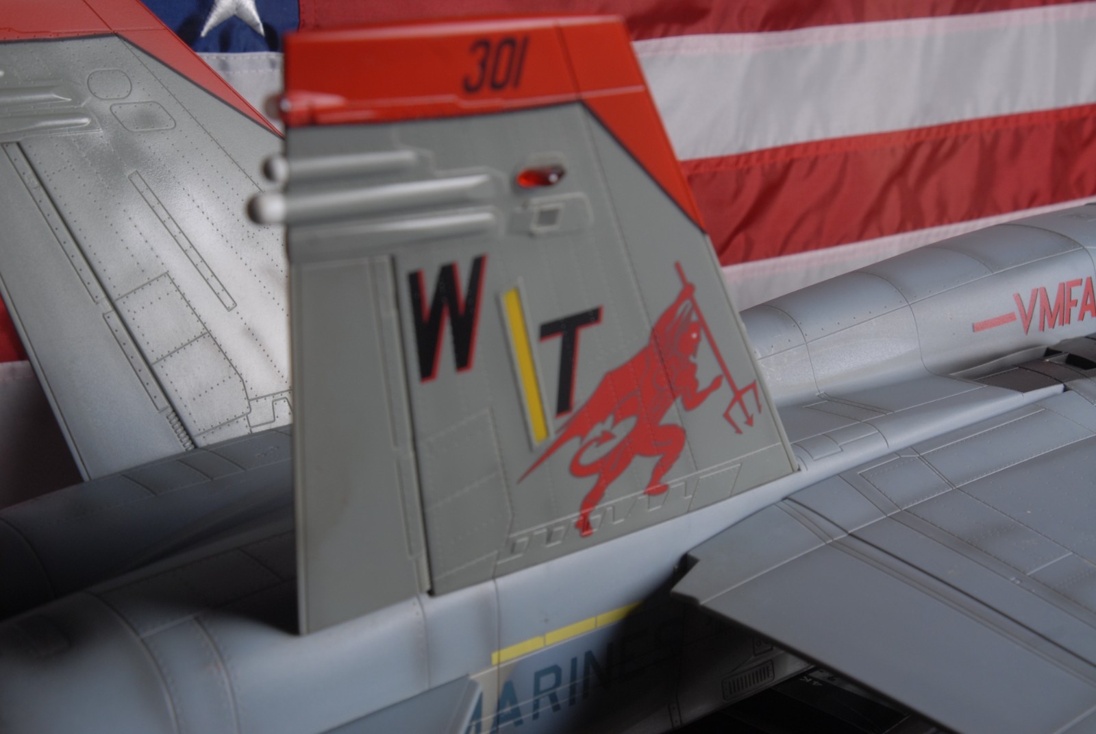RARE! BBI Elite Force 1/18 Jet US Marines F/A-18 VMFA-232 Red Devil with Extras