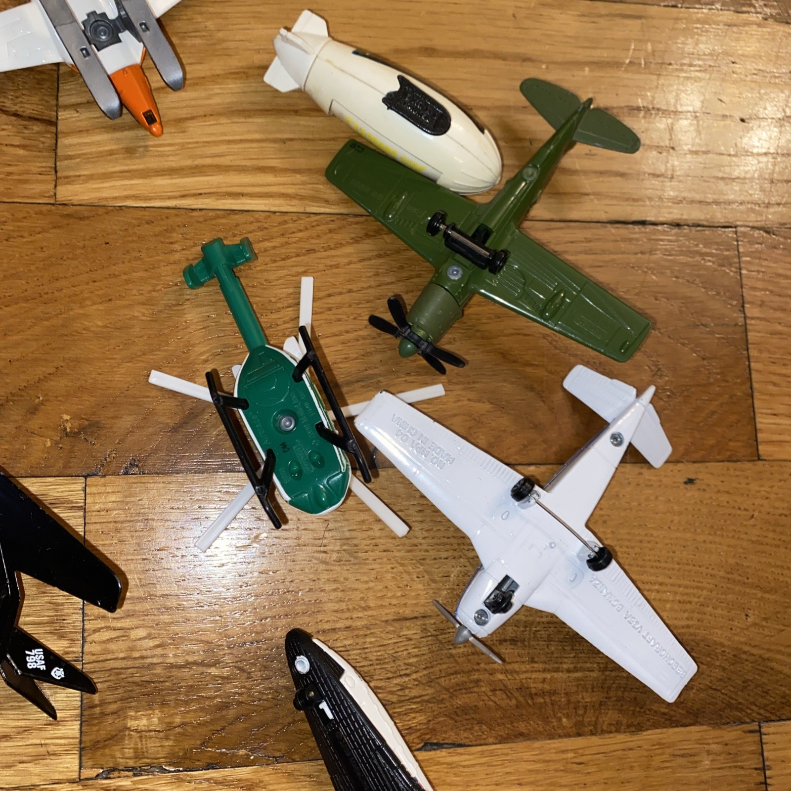 Lot Of 13 Vintage Diecast Airplanes Air Force Blimp Shuttle Matchbox Other