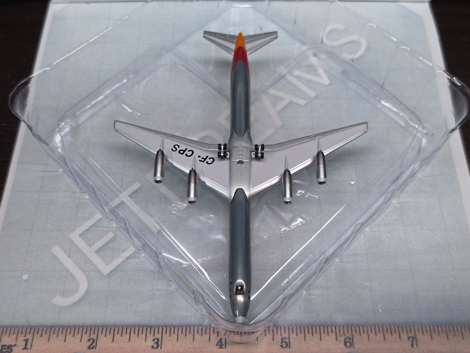1/400 CP AIR DC-8-63 / 63CF 1970’S SKYBUS / AEROBUS COLORS CF-CPS AEROCLASSICS