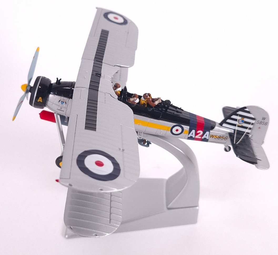Corgi Aviation Archive AA36302 Fairey Swordfish MkI W5856 No.810 Sqn Royal Navy