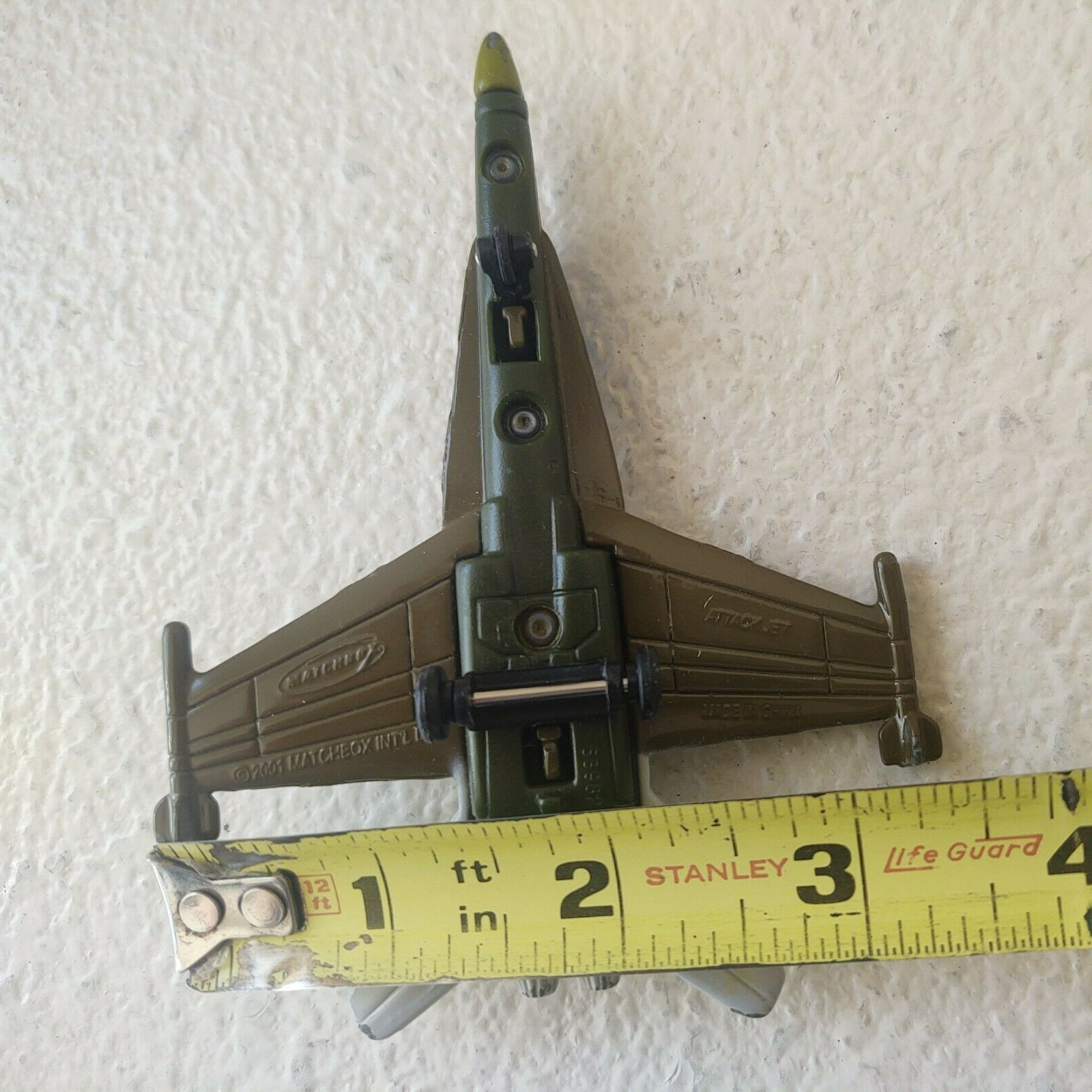 Mattel Matchbox Hero City Sky Buster 2001 Die Cast Attack Jet 68982 MISSING FIN