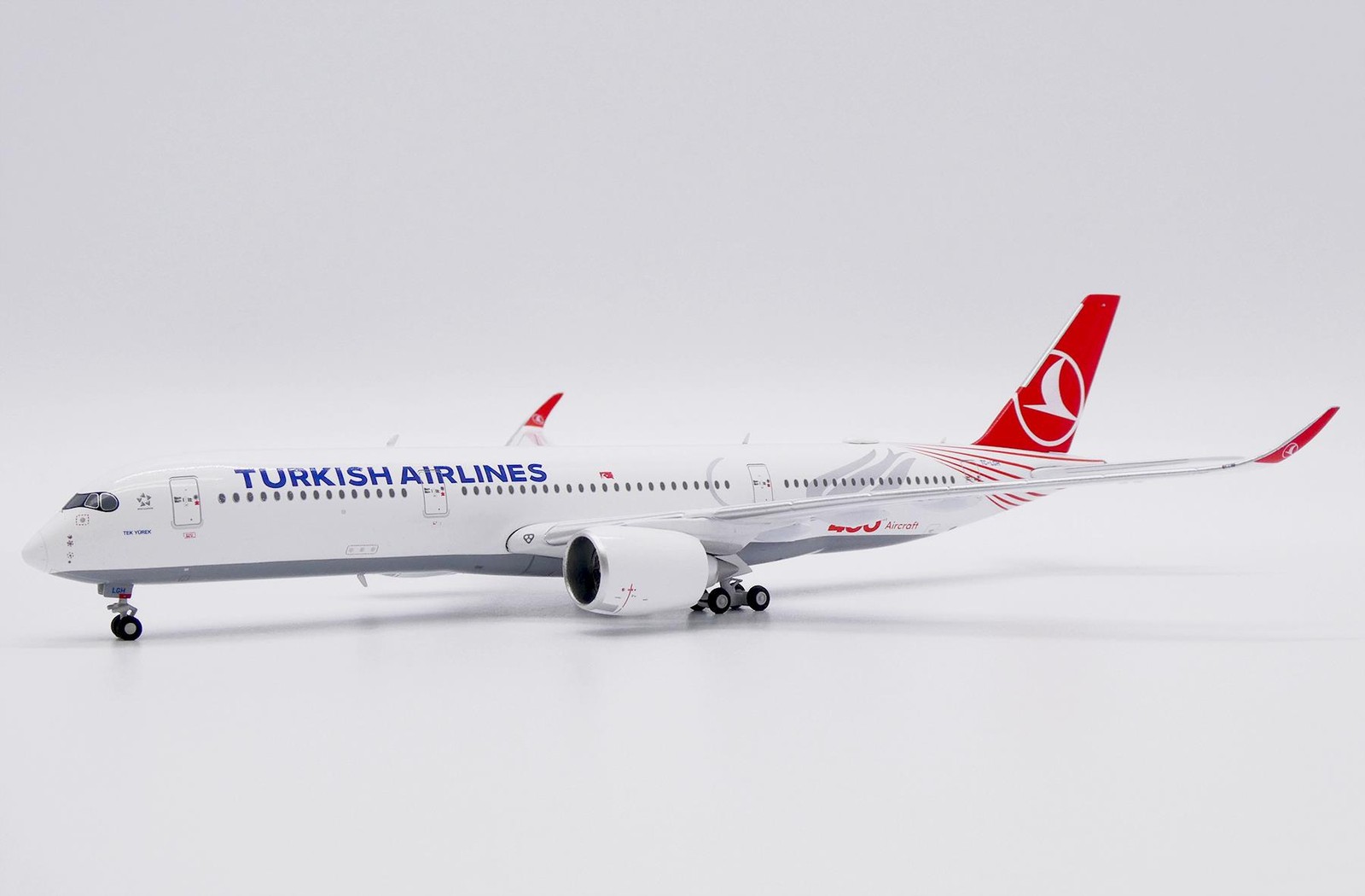 Turkish Airlines Airbus A350-900XWB 400th Aircraft TC-LGH 1:400 JC Wings XX40171