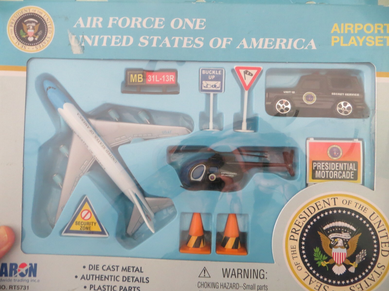 AIR FORCE ONE UNITED STATES OF AMERICA,AIRPORT PLAY SET DIE CAST DARON RT5731