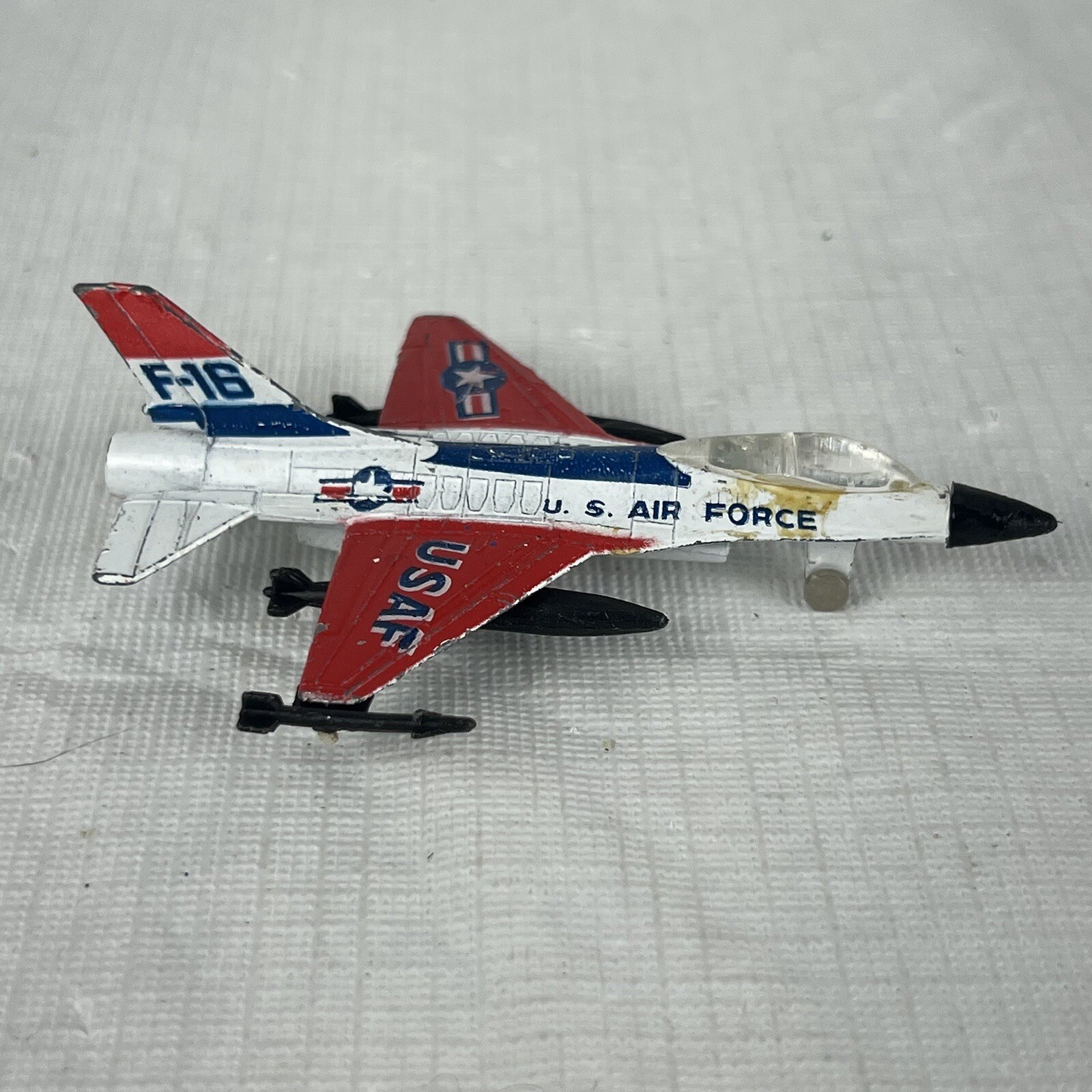 General Dynamics Diecast USAF U.S. Air Force F-16 A203 Airplane Military Jet