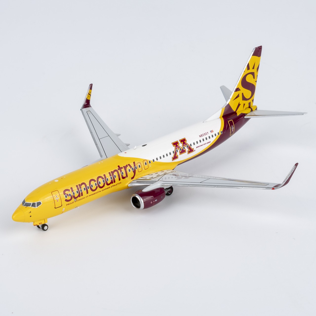 1:400 NGmodels Sun Country Airlines Boeing 737-800 Airplane Diecast Plane Model