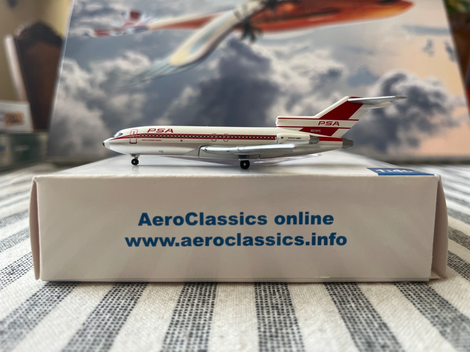 Aero Classics 1:400 PSA Airline B 727-100 N974PS
