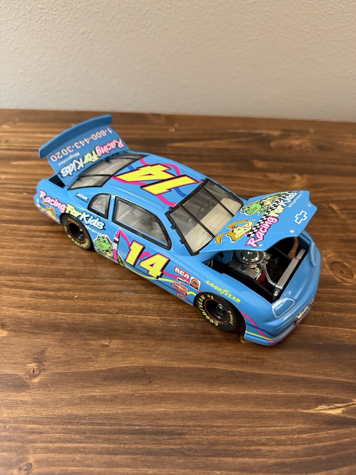 1/24 ACTION RACING – RACING FOR KIDS #14 Jeff Green