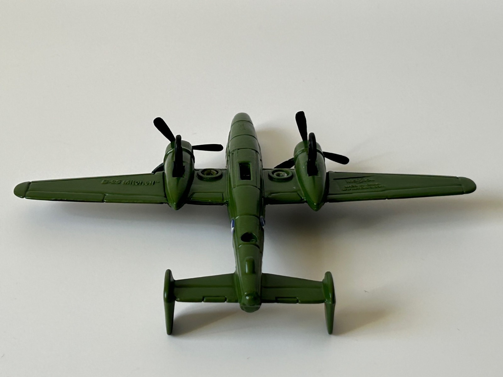 B-25 Mitchell American Second II War Airplane Model Toy Green Diecast Maisto