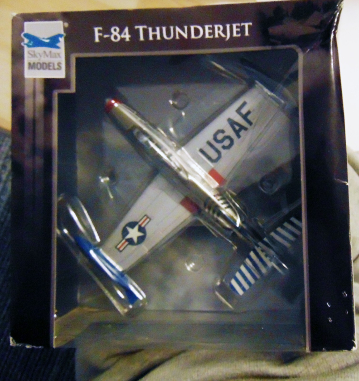 SkyMax Models SM6002 Thunderjet Aircraft Miniature Collectible Toy Airplane