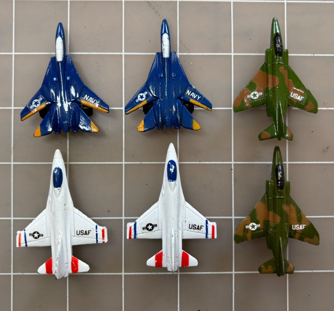 6 Miniature Diecast Jets, good for z scale airport/train layout – lot no. 11