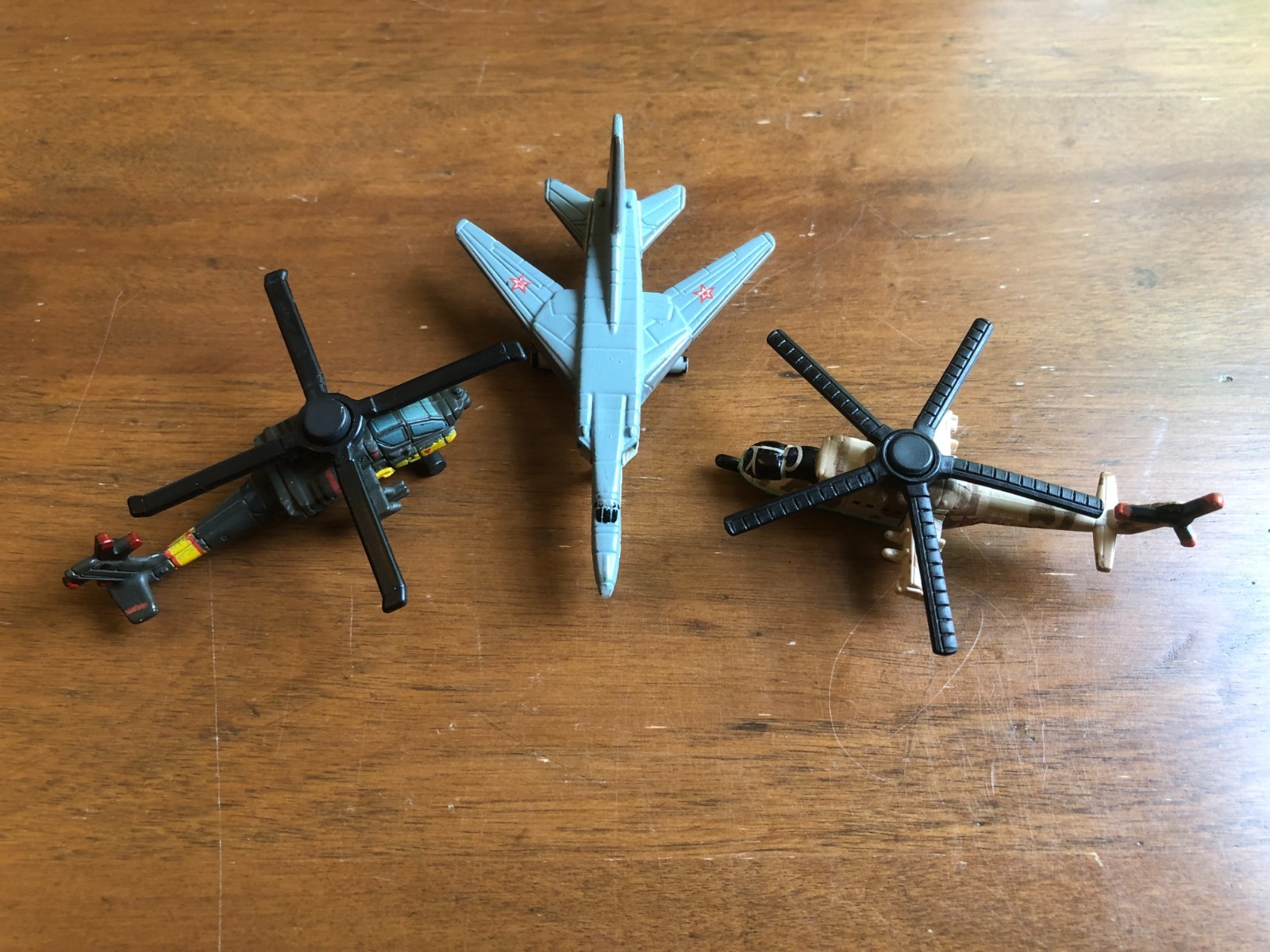 Lot of 3 1990’s Galoob Micro Machines Military Russian & Apache Helicopter Jet