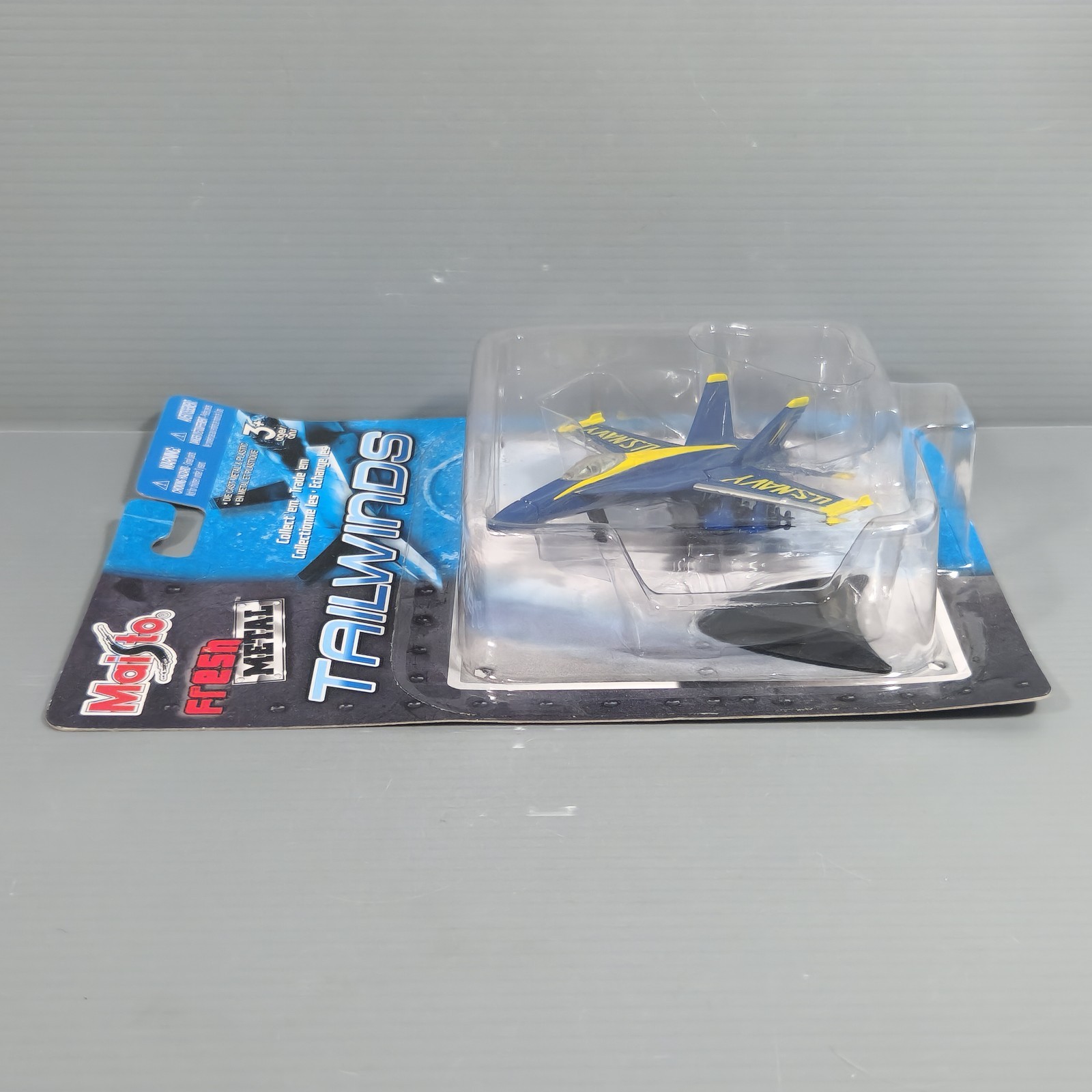 F/A-18C Hornet US Navy Fighter Jet Maisto Tailwinds Diecast Replica & Stand 2007