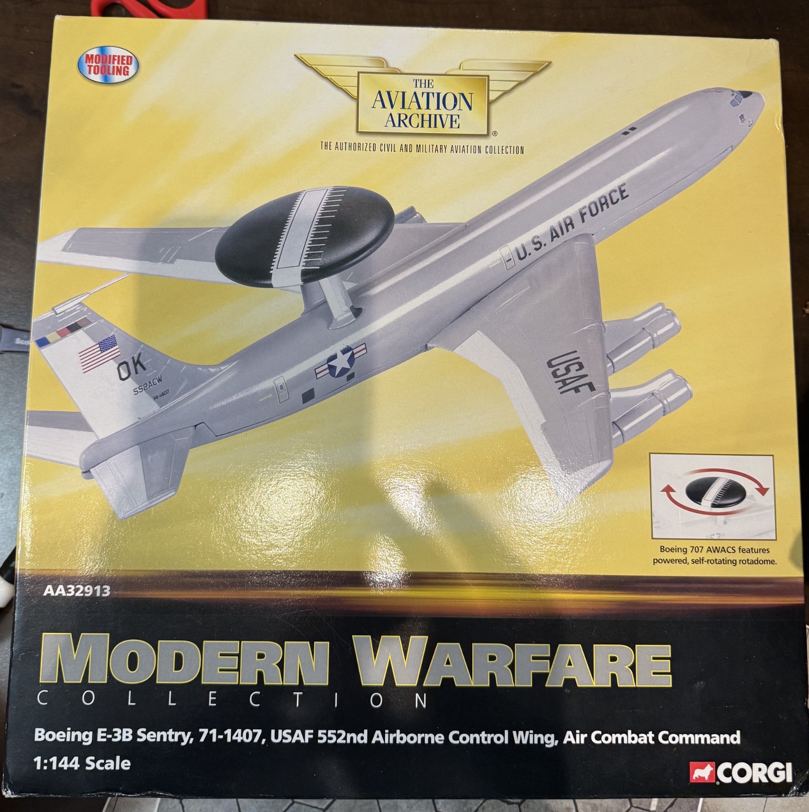 Corgi 1:144 AA3291 Boeing E-3B Sentry USAF, Modern Warfare Diecast Model