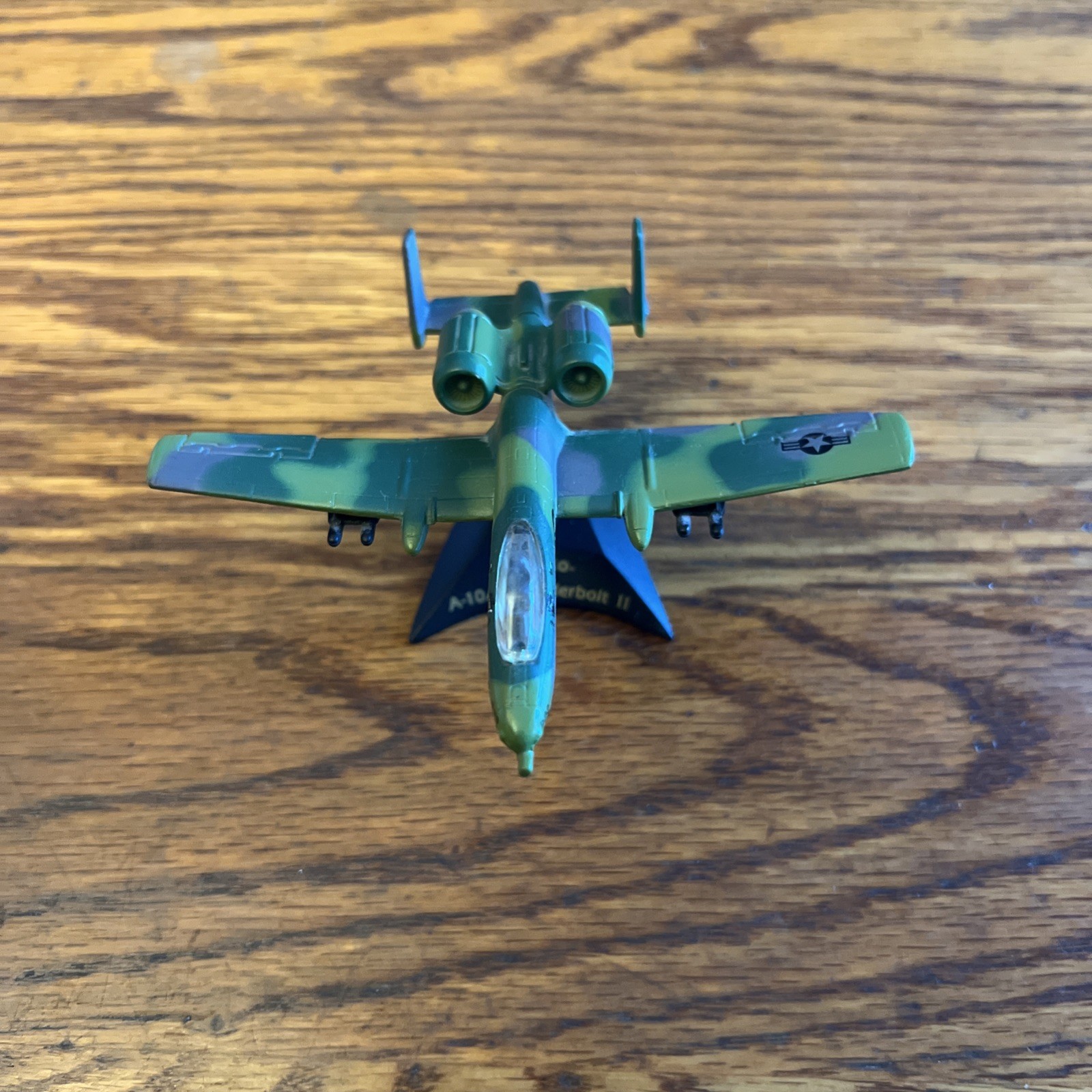 Maisto Tail Winds A-10 Thunderbolt II Green/camo Nice