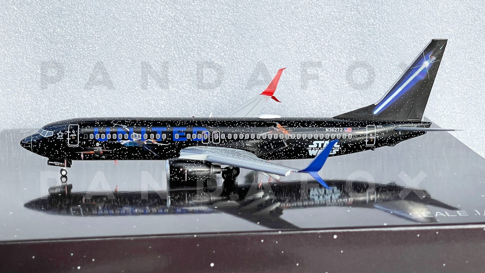 United Boeing 737-800 Flaps N36272 Star Wars JC Wings JC2UAL0284A XX20284A 1:200