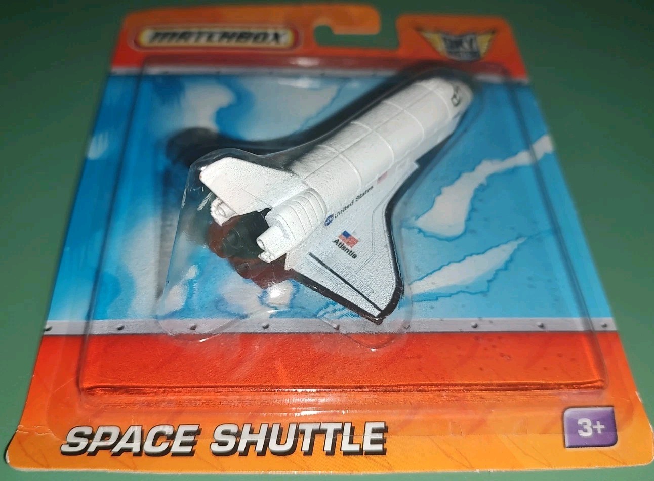RARE 2010 Mattel MATCHBOX Sky Busters Missions NASA Shuttle Discovery Aircraft