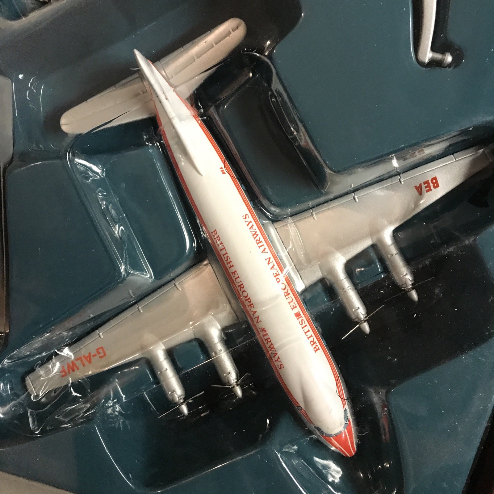 Corgi Aviation Archive Classic Propliners Vickers Viscount 700 Series British