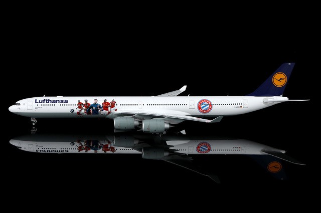 L2281 SQ Wings A340-600 1/200 Model D-AIHK Lufthansa