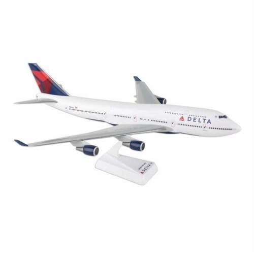 Flight Miniatures Delta Airlines 747-400 New Livery 1:200 Beautiful Plane!