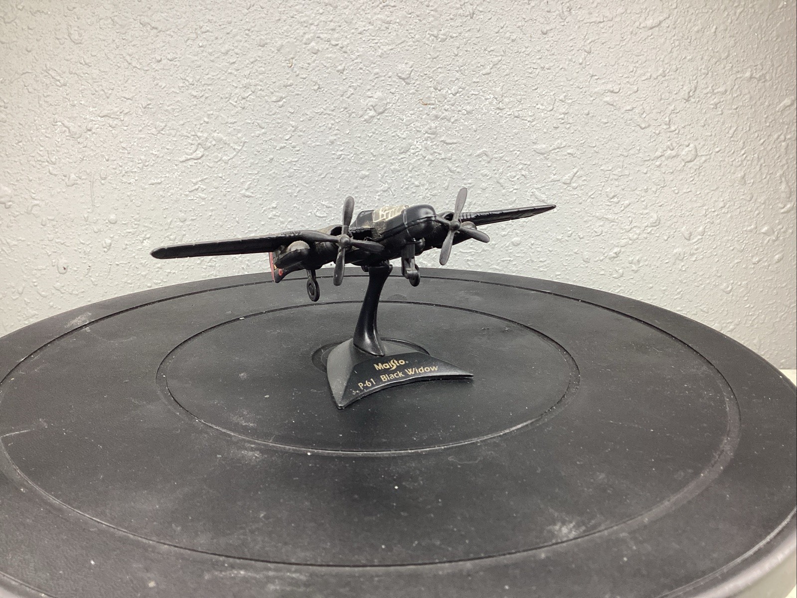Maisto Tailwinds 4 inch DIECAST P-61 BLACK WIDOW RECON AIRCRAFT jm616262