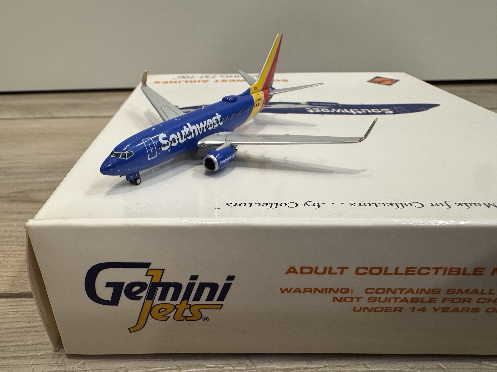 1/400 Gemini Jet Southwest 737-700 GJSWA1461 N708SW