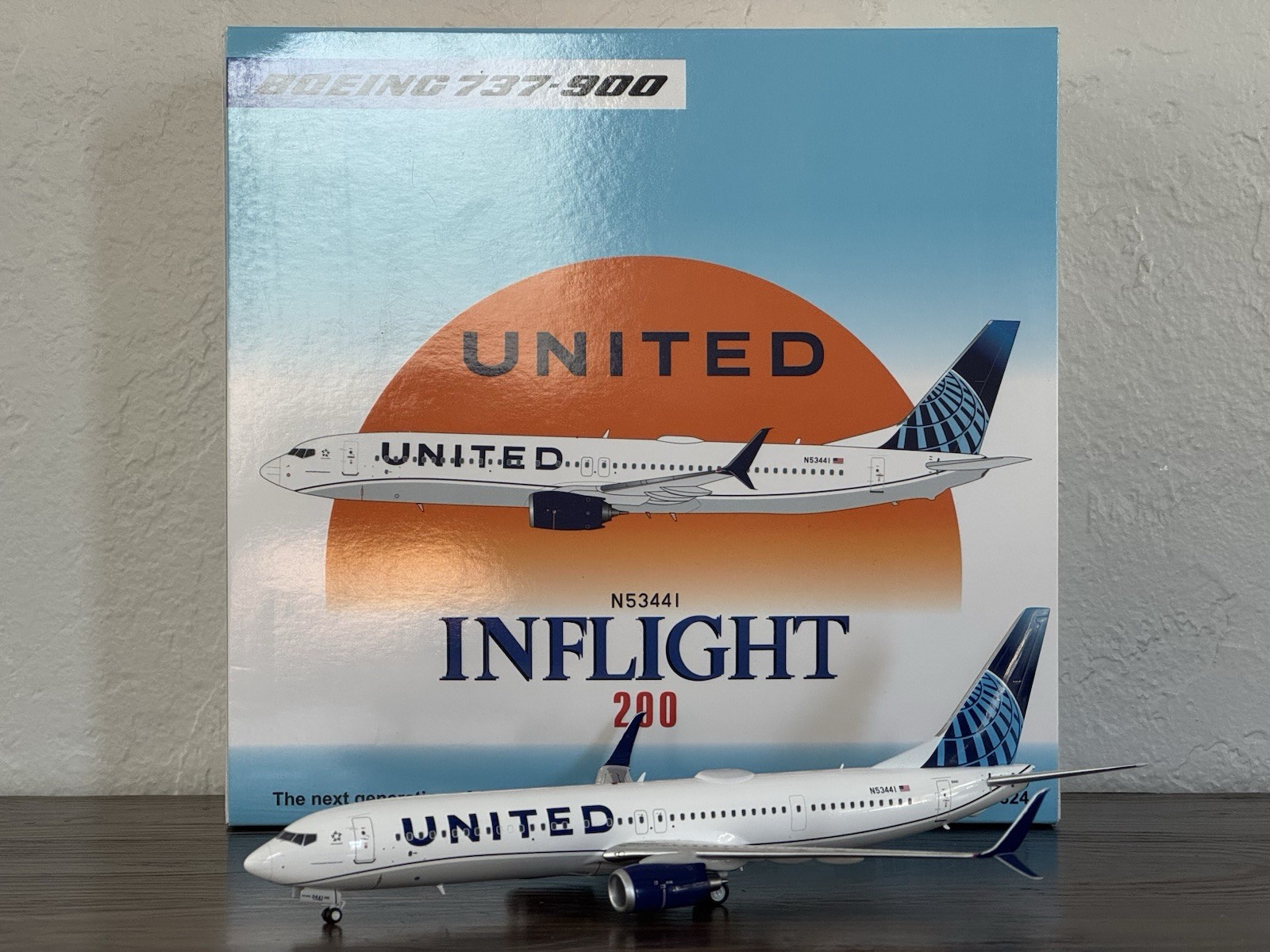 Inflight 200 United Airlines Boeing 737-900ER N53441 Evo Blue 1:200 Diecast Mode
